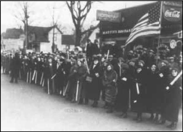 Men occupied Flint auto factories, women faced the cops outside